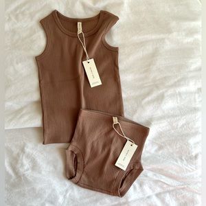 Quincy Mae set 2T NWT.